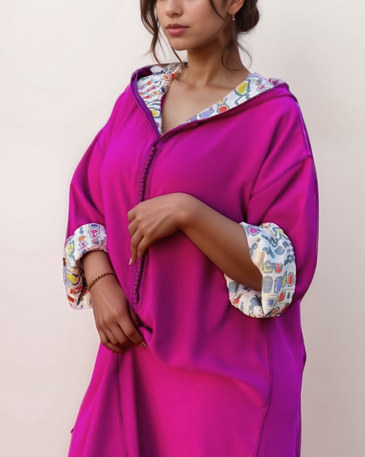 Jellaba Makhzania en crêpe de soie fuchsia