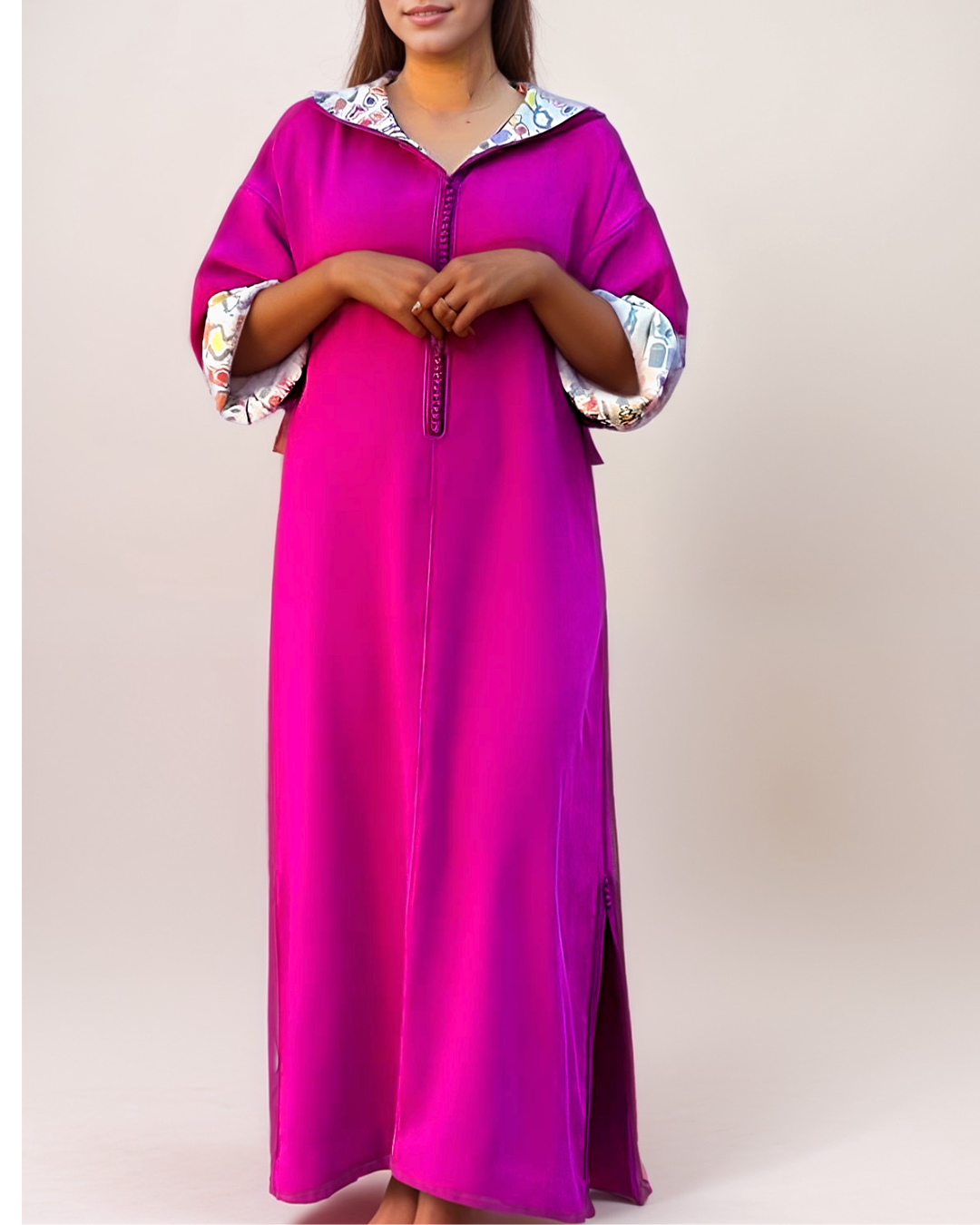 Jellaba Makhzania en crêpe de soie fuchsia